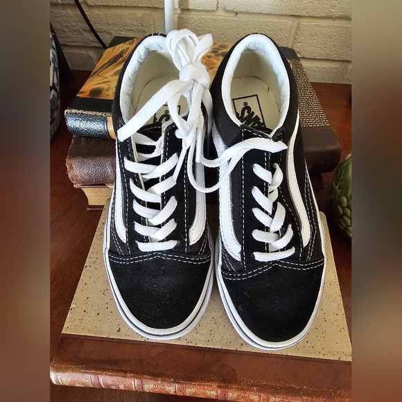 Vans Other - Vans Kids Black and White Sneakers